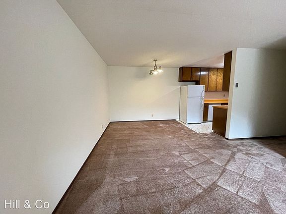 4th image of 125 Gardenside Dr #311