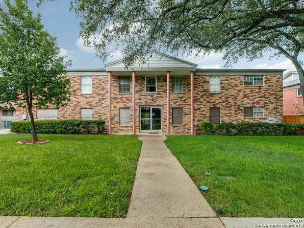 235 W Silver Sands Dr, San Antonio, TX