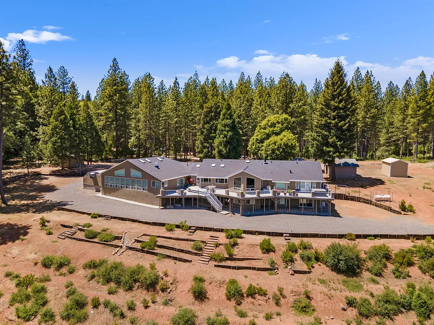 5173 Starlight Dr photo 1