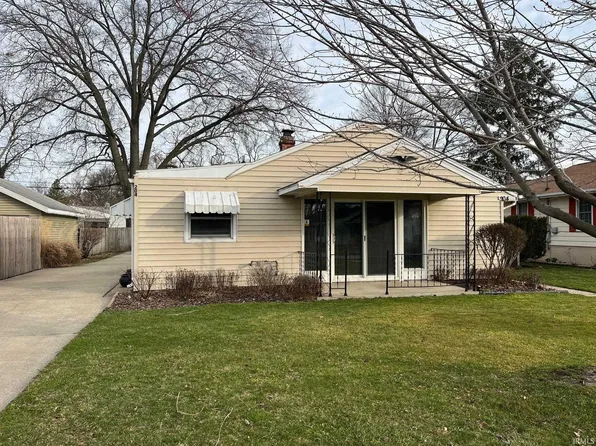 204 Saint Lo Ave, Mishawaka, IN 46545