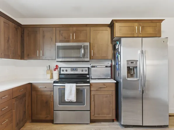 212 E 700 N, Vineyard, UT 84058