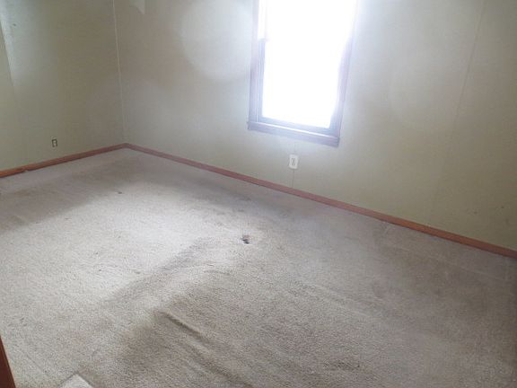 5th image of 3342 N Neenah Ave