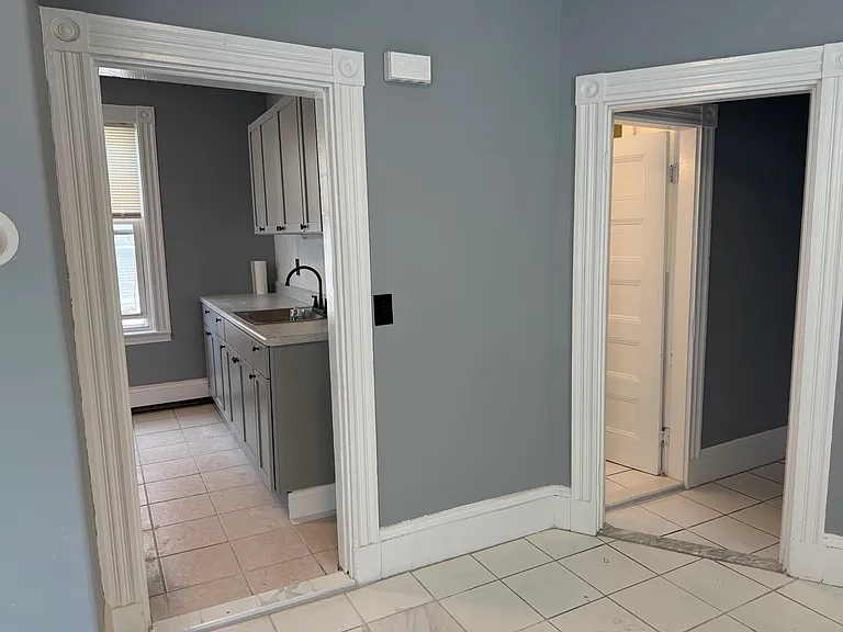 252 E Cottage St — Photo 16