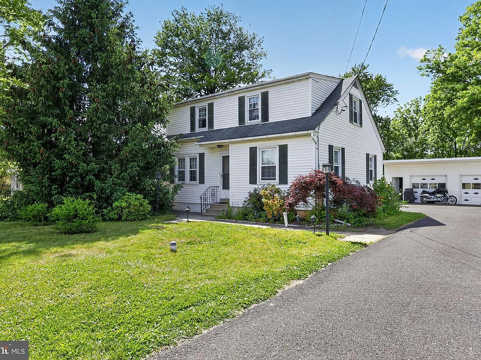 1st image of 3438 E Orvilla Rd