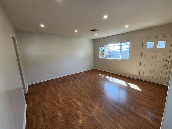 2nd image of 10449 Cantara St