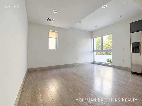 3714 Kelton Ave #206, Los Angeles, CA 90034