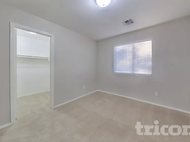 15204 N El Frio Ct — Photo 13