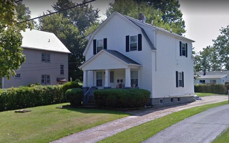 1st image of 22 1st Ave #1