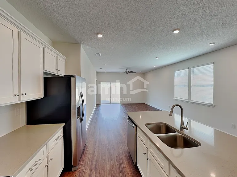 253 Onate Cir — Photo 3