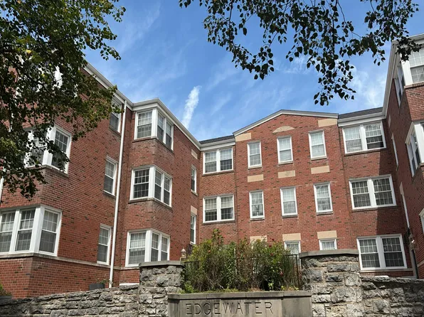 7563 Oxford Dr APT 2S, Saint Louis, MO 63105