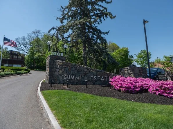 1002 Paradise Rd APT Phh, Swampscott, MA 01907