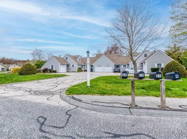 15 Precourt Ln Unit 15, Norton, MA 02766