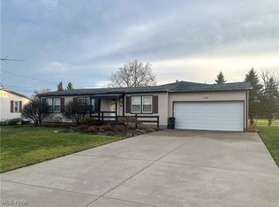 18 Morningside Rd, Niles, OH 44446