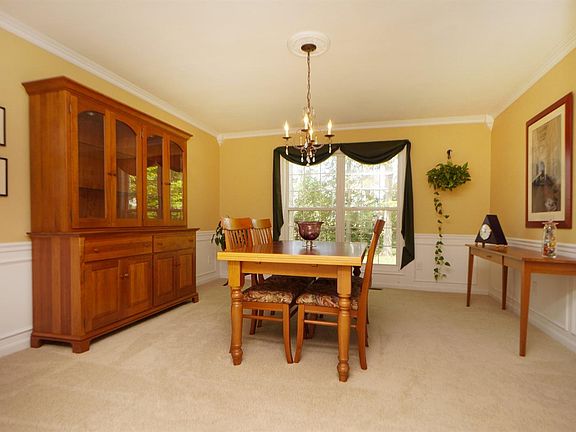 5th image of 7507 Kousa Ct