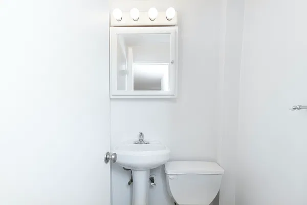 Rented by Stonehenge NYC LLC | media 6