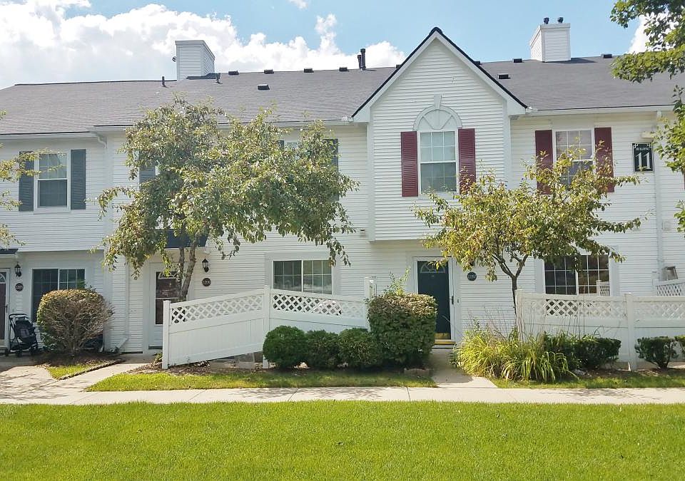 1st image of 22197 Atlantic Pointe #1