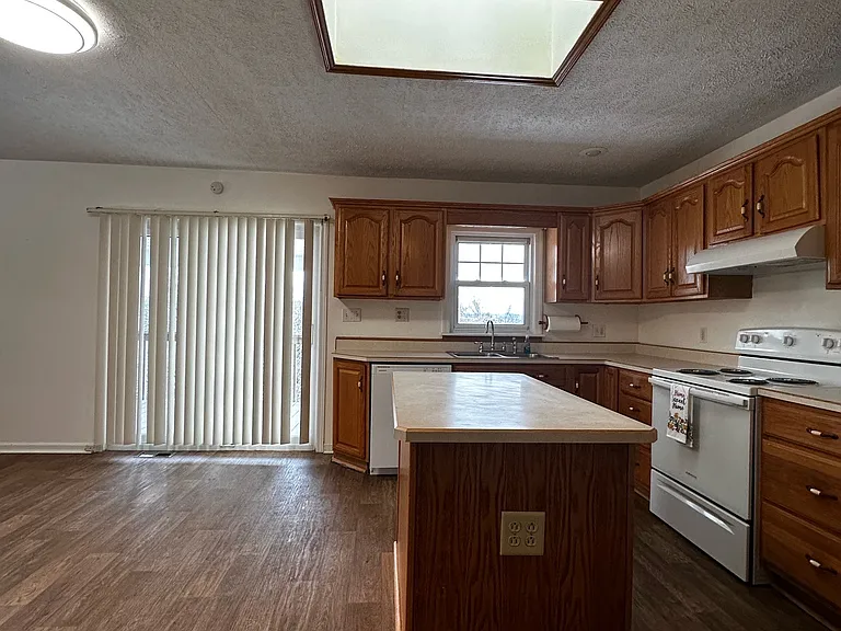 223 Vinegar Hill Rd — Photo 15