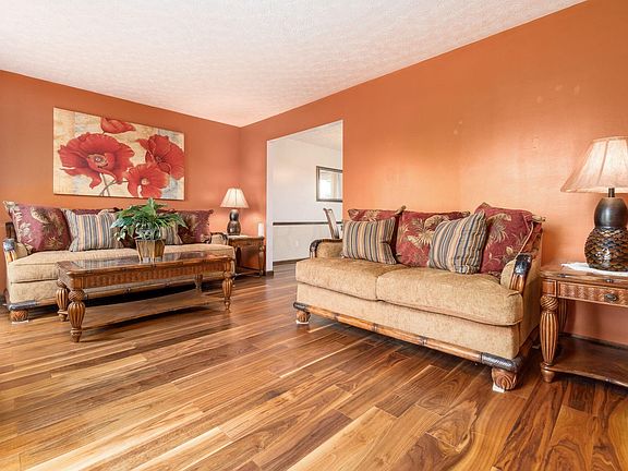 4th image of 10343 S Crosset Hill Dr