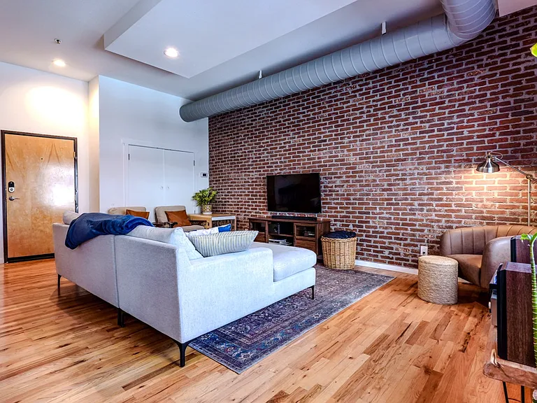 70 W 6th Ave #207 — Photo 5