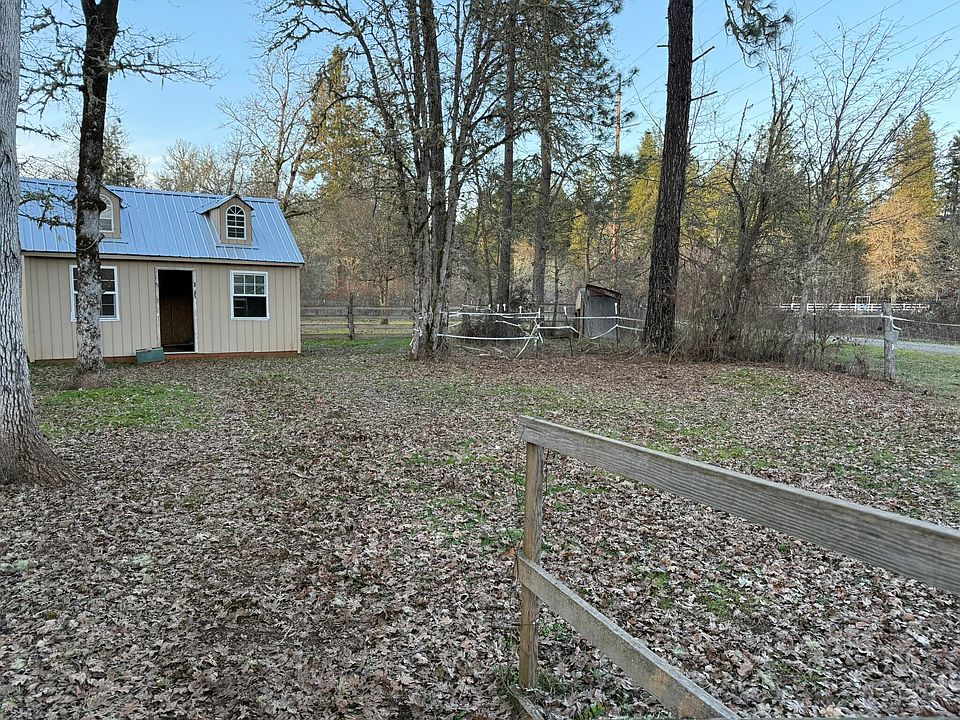 3759 Dick George Rd, Cave Junction, OR 97523 | MLS #220215038 | Zillow