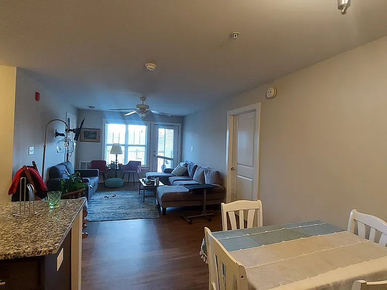 3408 Briarcliff Dr #E — Photo 8