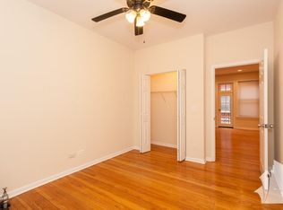 438 W Surf St #1A, Chicago, IL 60657