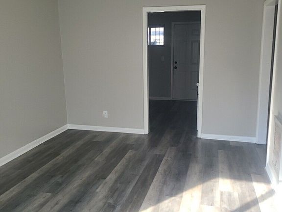 2nd image of 712 28th Ave N Unit B