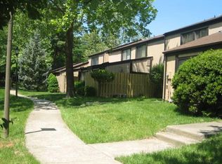 3118 Babashaw Ct, Fairfax, VA 22031