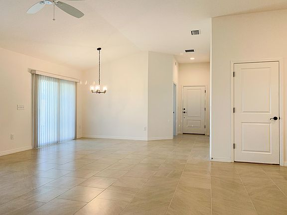 5th image of 5804 Bamboo Ave