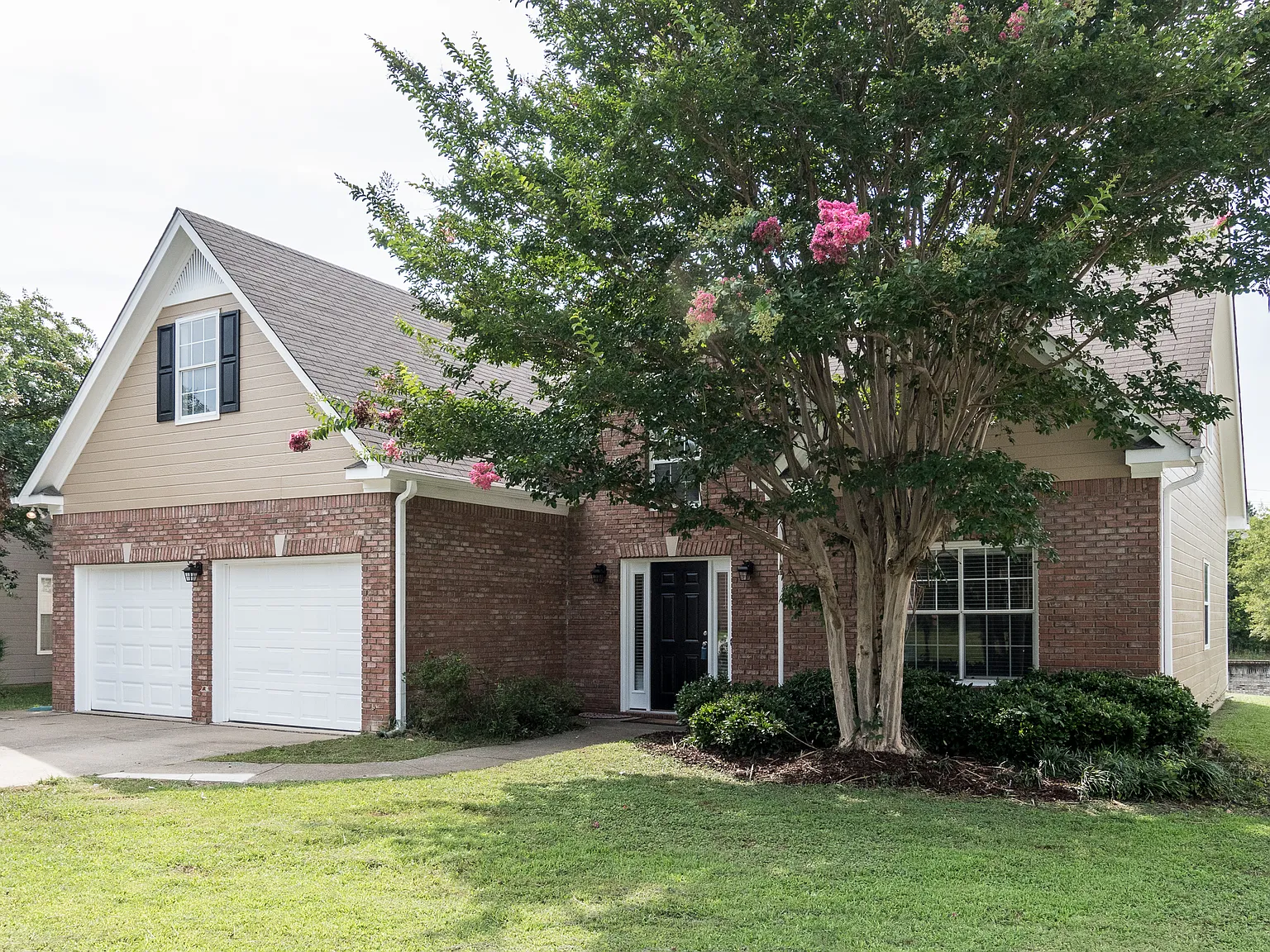 1322 Deer Trail Rd Hoover AL 35226 - 1 — Photo 2
