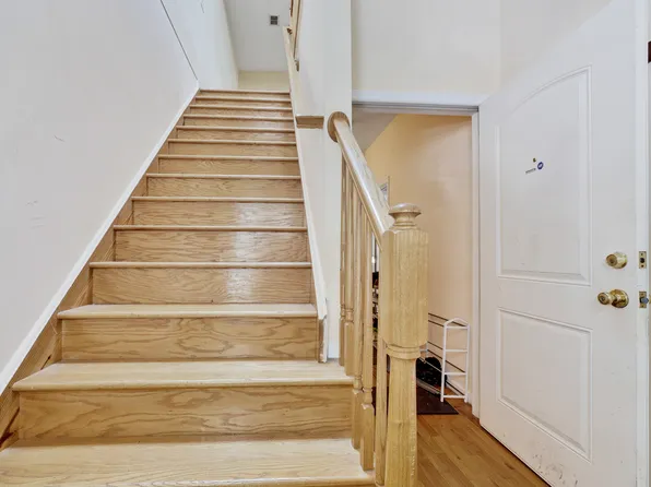 131 Webster Avenue image 12 of 14