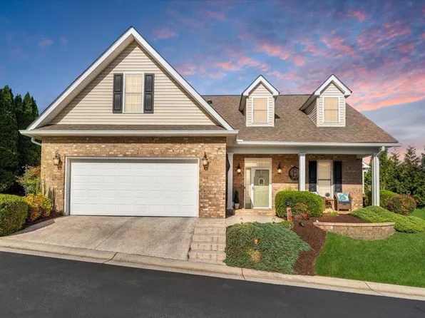 2205 Stone Creek Path, Vinton, VA 24179