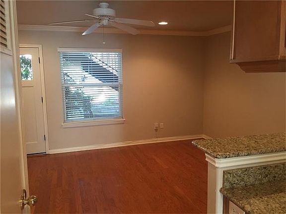 4th image of 1500 E Side Dr Unit 116-A