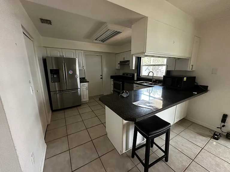 11706 Oban Ave — Photo 6