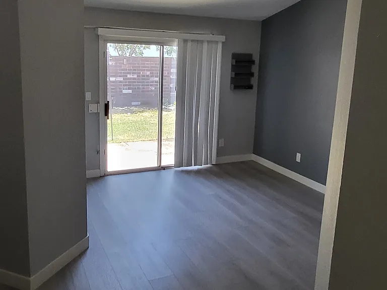 8709 Clay Glen Way — Photo 5