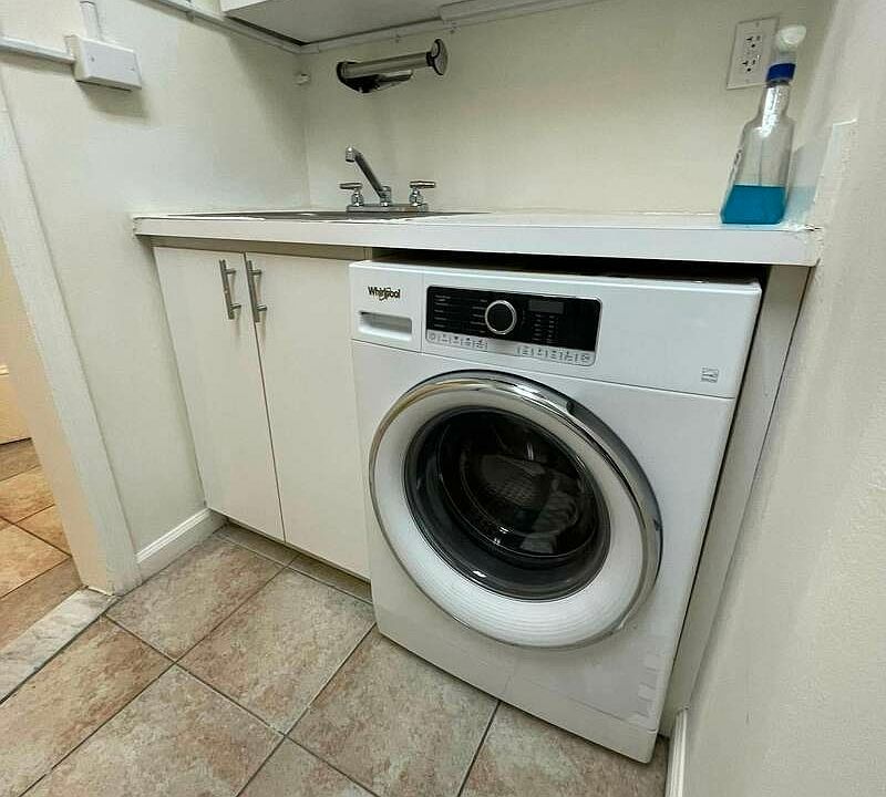 1st image of 109 E 89th St #3C