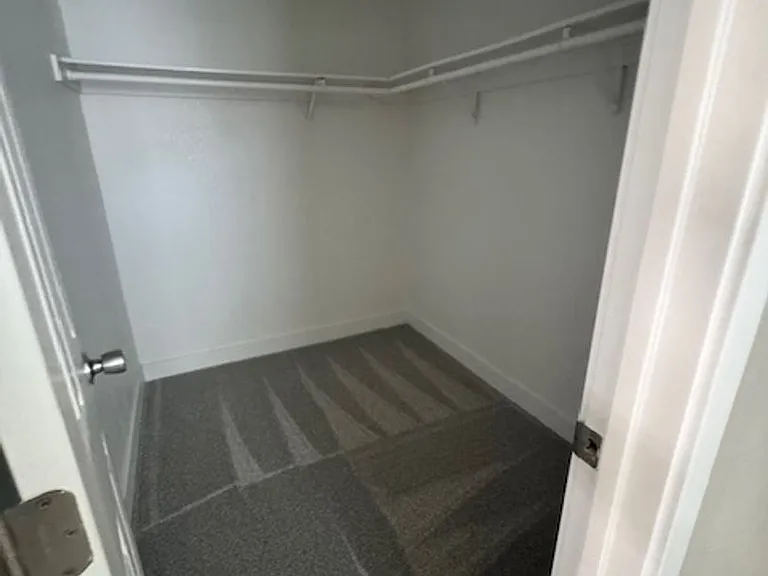 Autumn Run Apartments — Photo 28