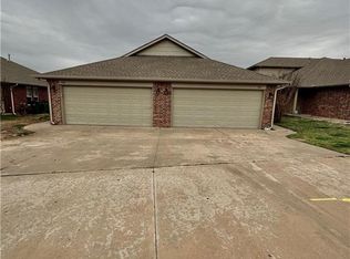 11140 SW 5th St, Yukon, OK 73099