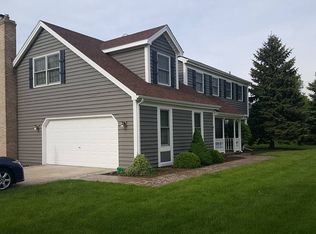 2425 Ashby St, Aurora, IL 60506