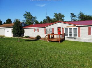 883 Midway Acres Dr, Ripley, WV 25271