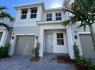 109 SW 170th Ave, Hollywood, FL 33027