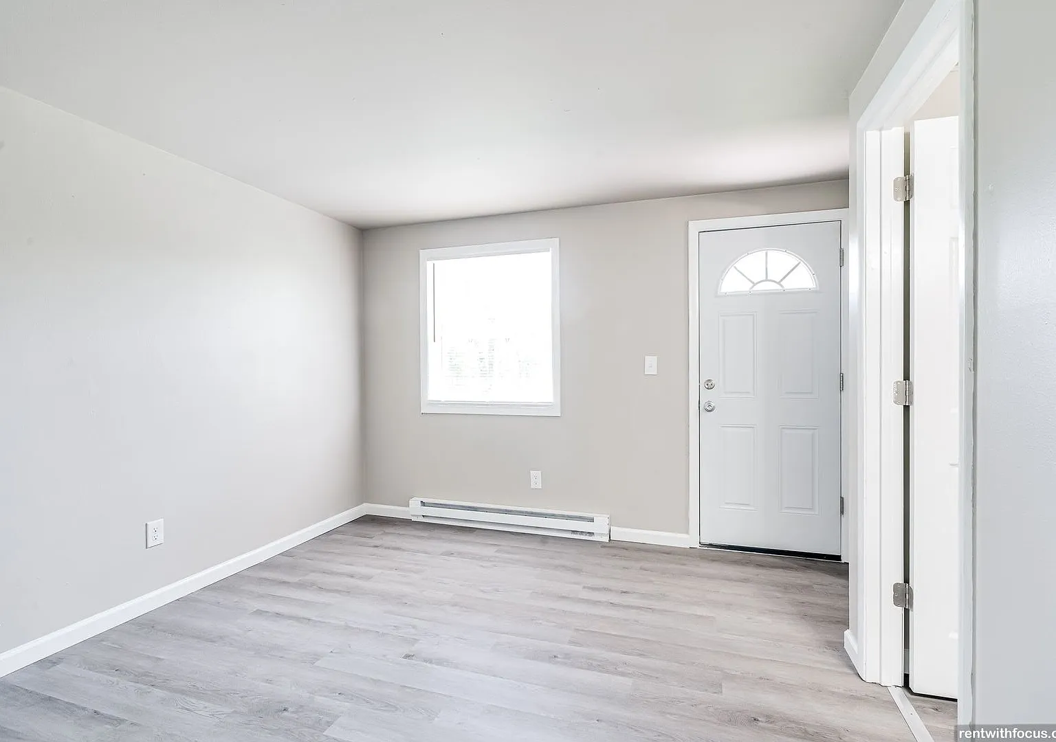 1031 Hunt Ave — Photo 4