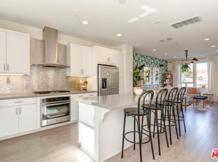 5118 Melrose Ave #5118, Los Angeles, CA 90038