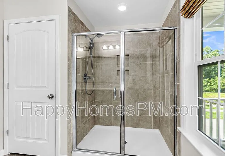 1718 Emmets Rd — Photo 43