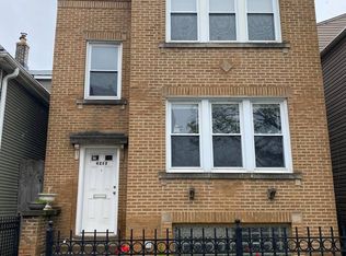4212 N Kimball Ave #1, Chicago, IL 60618