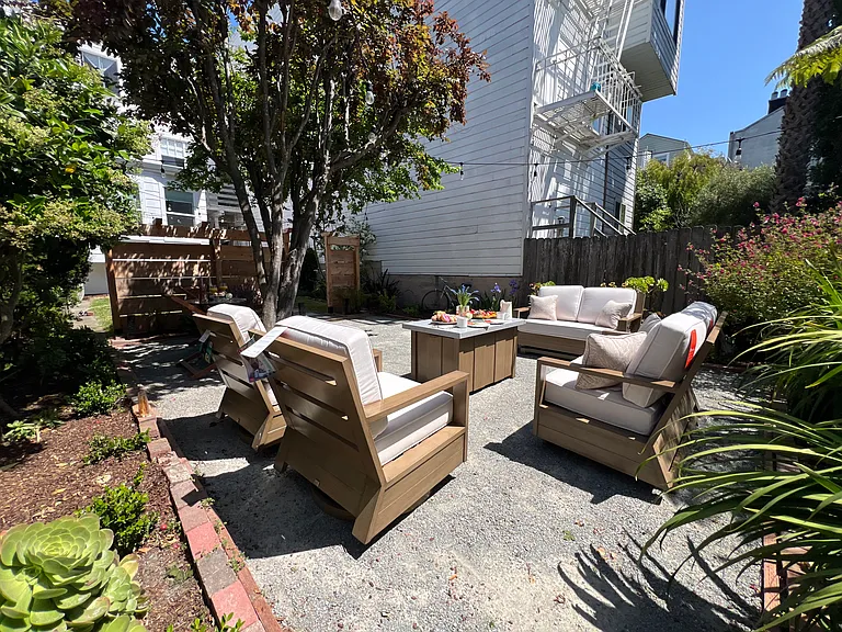 939 Oak St — Photo 20