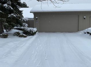 12413 Kronos Ct, Strongsville, OH 44149