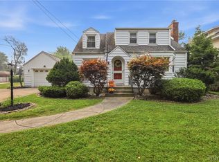 4789 Clifton Pkwy, Hamburg, NY 14075