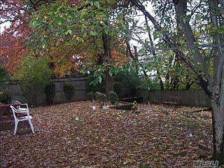 4th image of 2 Stratford Ct