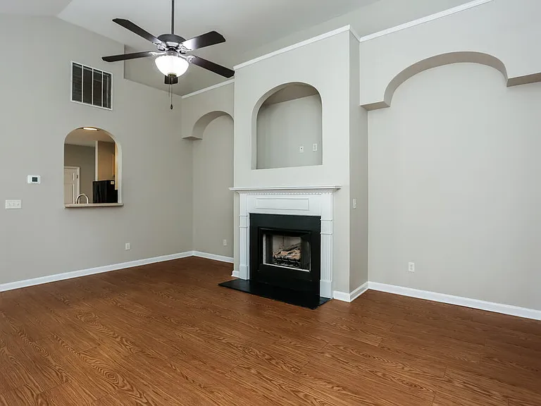 8 Arendt Park Ln — Photo 4